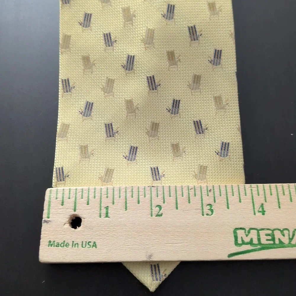 Tommy Bahama Off Island Necktie Mens Yellow‎ Silk Deck Chair Beach Pattern 58